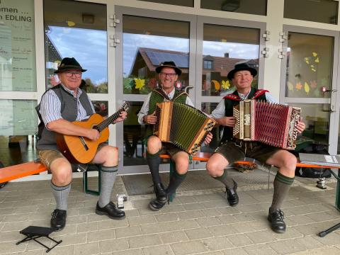 PHOTO-2023-10-16-09-23-15-2