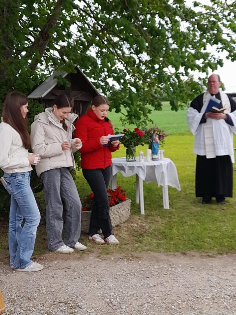 PHOTO-2026-05-14-15-07-48-3