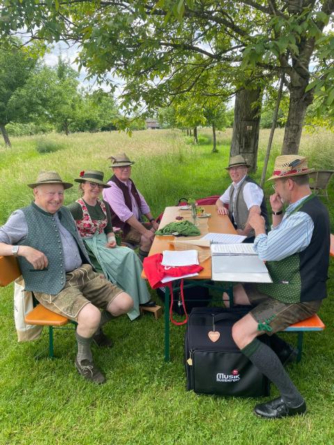 PHOTO-2025-06-01-19-31-21